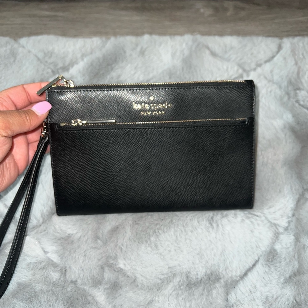 Kate Spade ♠️ Black Wristlet